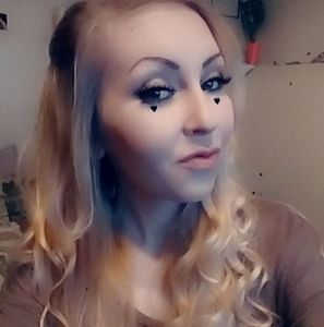 Meet your Posher, Carrice